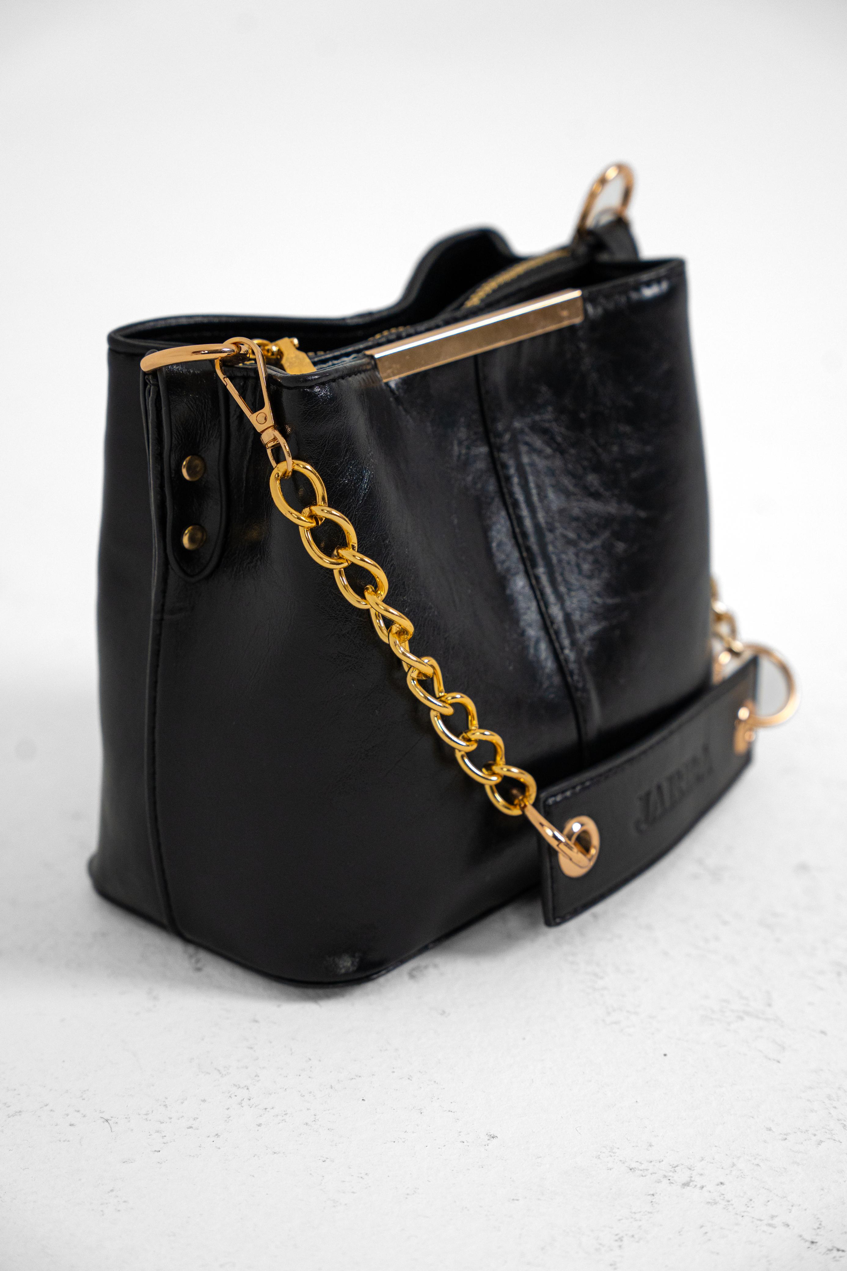 Lévora Black